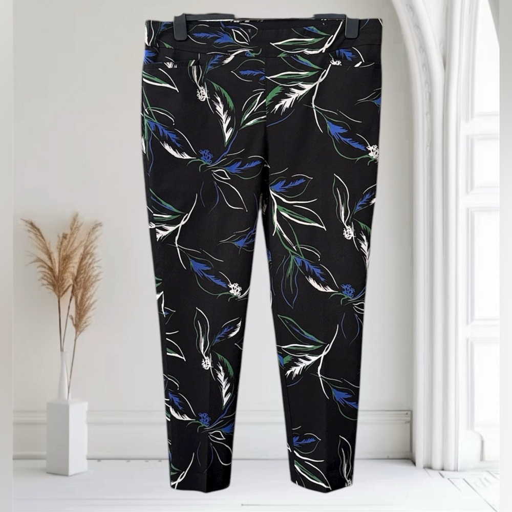 Chico’s Brigitte™ Easy Bloom Slim Leg Ankle Pants